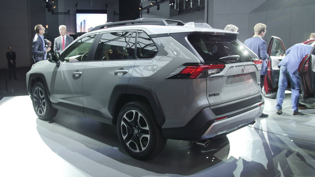 丰田全新RAV4紧凑型SUV发布 狂野硬朗