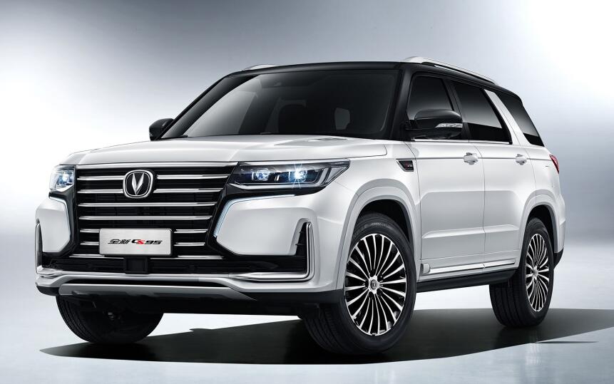 长安7座suv 新款长安CS95真七座满足国六排放售价仅15.59万起