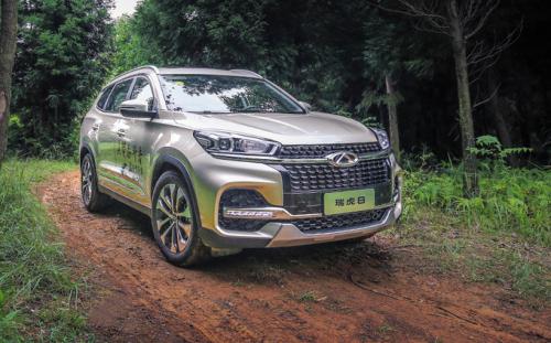 15万元7座suv 坐一家人也不显拥挤