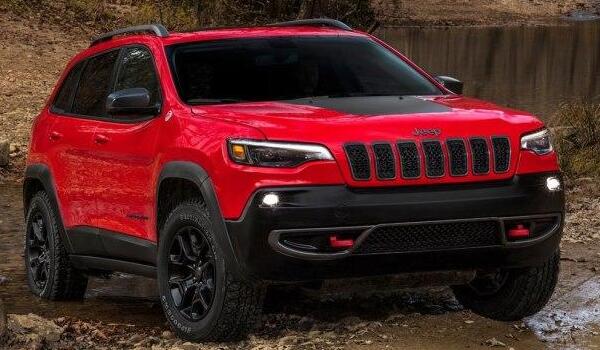 自由光保养一次多少钱 jeep自由光保养一次2175元(8万公里保养费用23800元)