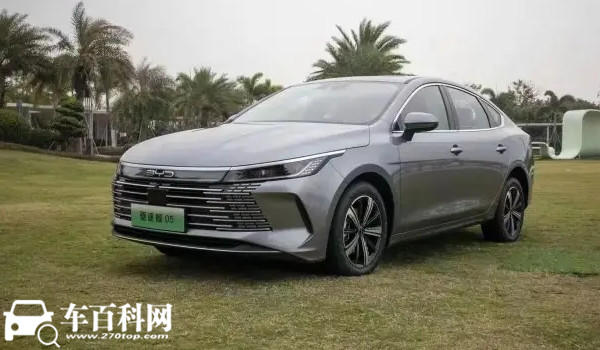 比亚迪驱逐舰05顶配价格 比亚迪驱逐舰05顶配落地多少钱（全款落地16万）