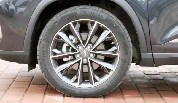 瑞虎8的轮胎型号是什么 型号是235/55R18和235/50R19