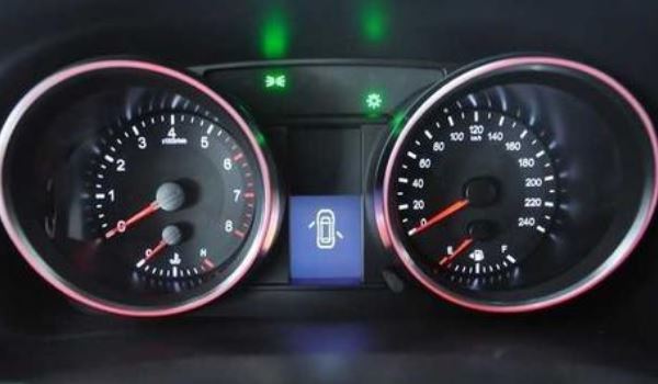 哈弗m6仪表盘各种显示