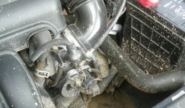 汽车碳罐电磁阀的作用