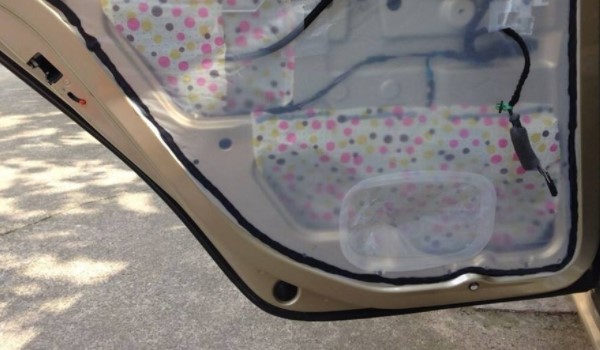 车门进水怎么排出