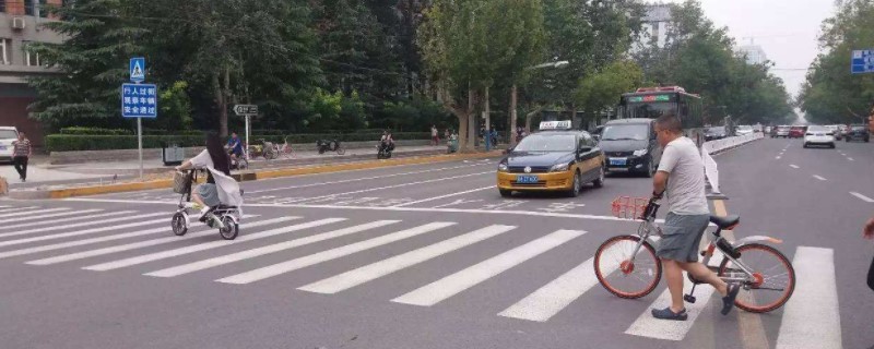 红绿灯上下人会被拍吗