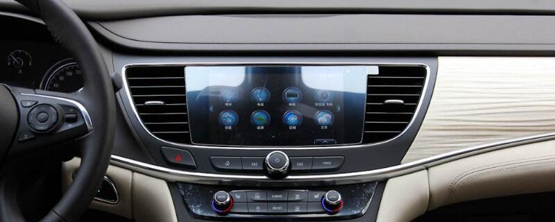 君越中控台黑屏不亮了