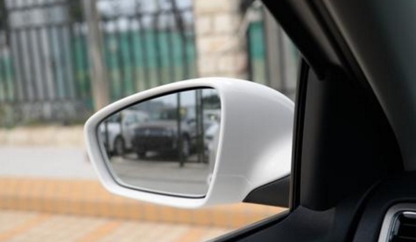 倒车方向盘左右分不清楚