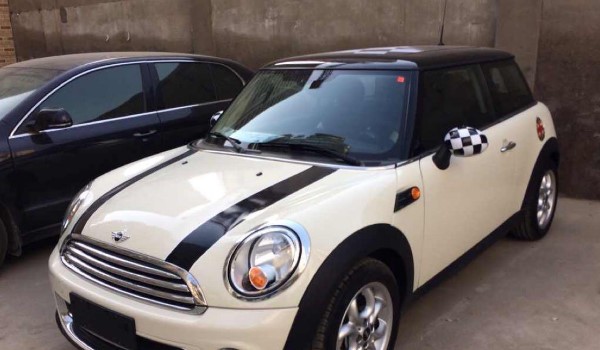 后视镜黑色塑料划痕修复