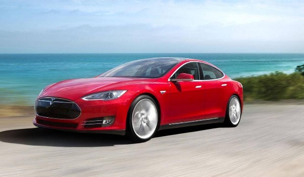 特斯拉是电动车还是燃油车