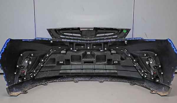 车前保险杠撞裂怎么办