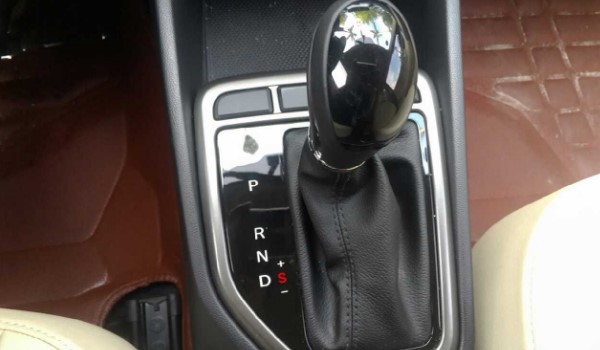 手自一体手动挡在什么情况下使用手动挡?