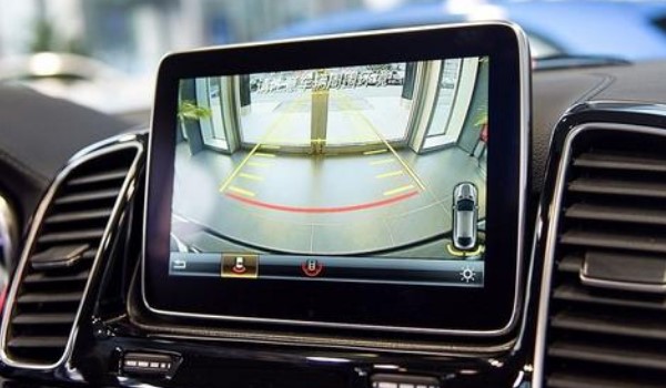 汽车断电恢复后倒车影像消失